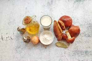 Маслята в сливочном соусе Маслята в сливочном соусе