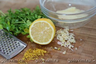 Молодой картофель с чесноком и зеленью в ароматном сливочном масле Молодой картофель с чесноком и зеленью в ароматном сливочном масле
