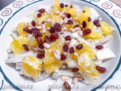 Салат из фенхеля и апельсином с медовой заправкой Салат из фенхеля и апельсином с медовой заправкой