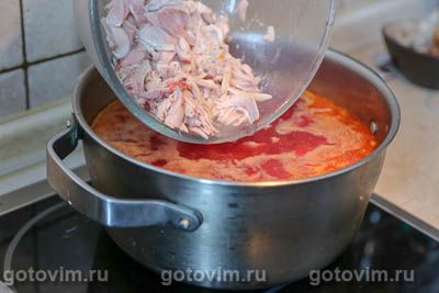 Летний куриный суп с кабачками, фасолью и свекольной ботвой Летний куриный суп с кабачками, фасолью и свекольной ботвой