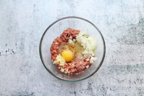 Греческий мясной рулет