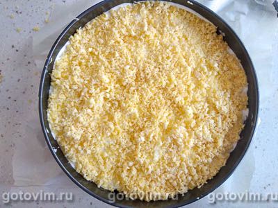 Творожный пирог с персиками и воздушной меренгой