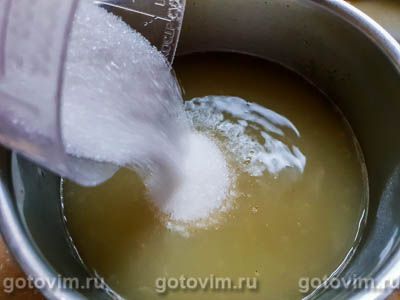 Десерт из виноградного желе со сливочным сыром