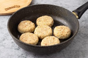 Капустные котлеты с манкой Капустные котлеты с манкой