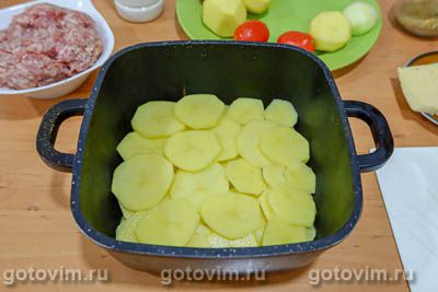 Картофельная запеканка с фаршем, помидорами и сливками Картофельная запеканка с фаршем, помидорами и сливками