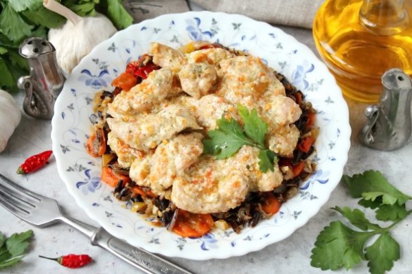 Куриные грудки в сливочном соусе в мультиварке Куриные грудки в сливочном соусе в мультиварке