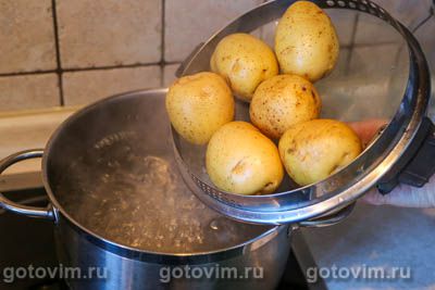Мятая картошка в духовке с беконом и сыром Мятая картошка в духовке с беконом и сыром