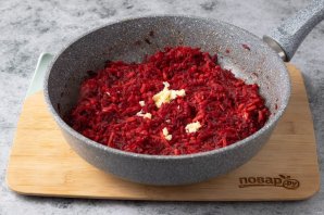 Икра из свеклы с томатной пастой