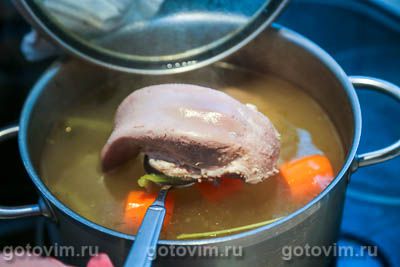 Как и сколько варить свиной язык
