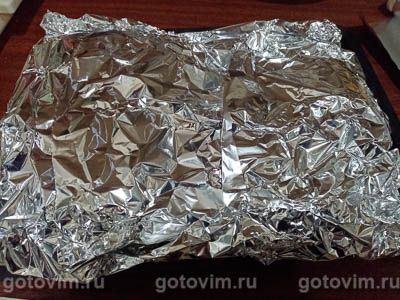 Свиные ребрышки с картофелем, запеченные в фольге 