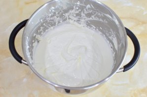 Медовик с малиной Медовик с малиной