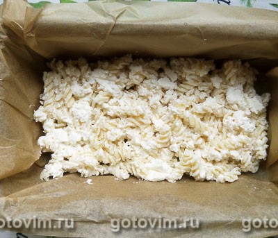 Макаронная запеканка с творогом и бананами