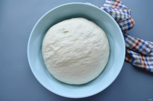 Хачапури по-мегрельски с сулугуни Хачапури по-мегрельски с сулугуни