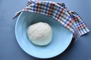 Хачапури по-мегрельски с сулугуни Хачапури по-мегрельски с сулугуни