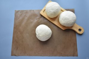 Хачапури по-мегрельски с сулугуни Хачапури по-мегрельски с сулугуни