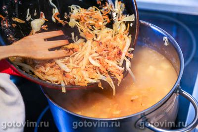 Суп гороховый с квашеной капустой