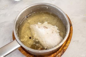 Рулетики из теста фило с курицей и сливочным сыром Рулетики из теста фило с курицей и сливочным сыром