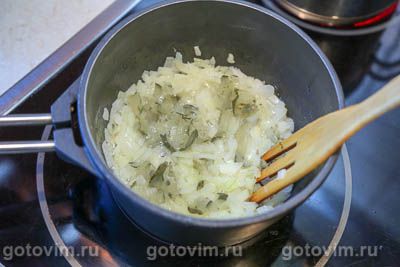 Пюре из нута с овощами и солеными огурцами
