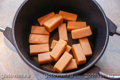 Сладкая колбаска из соломки со сливочной &laquo;Коровкой&raquo;