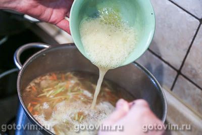 Куриный суп с кабачками и яйцом Куриный суп с кабачками и яйцом