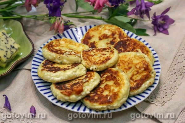 Сырники с сыром с голубой плесенью Сырники с сыром с голубой плесенью