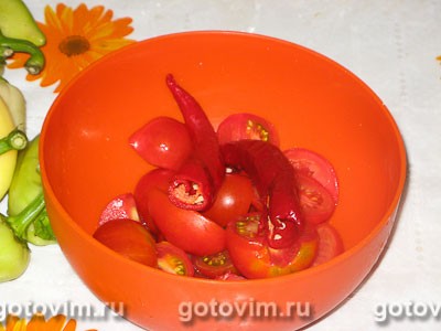 Аджика с хреном и сладким перцем Аджика с хреном и сладким перцем