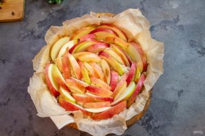 Яблочный пирог без муки и сахара Яблочный пирог без муки и сахара
