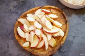 Яблочный пирог без муки и сахара Яблочный пирог без муки и сахара