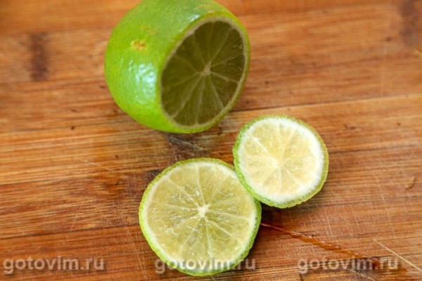 Колд брю с зеленым чаем и красной смородиной Колд брю с зеленым чаем и красной смородиной