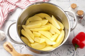 Картофель с грибами и перцем Картофель с грибами и перцем