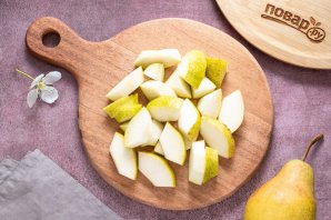 Компот с грушей и черносливом Компот с грушей и черносливом