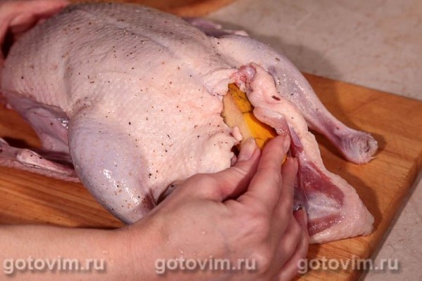 Утка с айвой в духовке