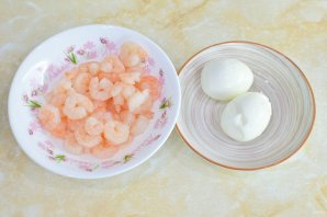 Салат с ананасом, креветками и пекинской капустой Салат с ананасом, креветками и пекинской капустой
